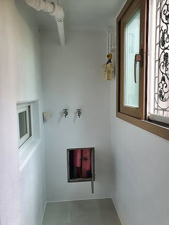 010.jpg