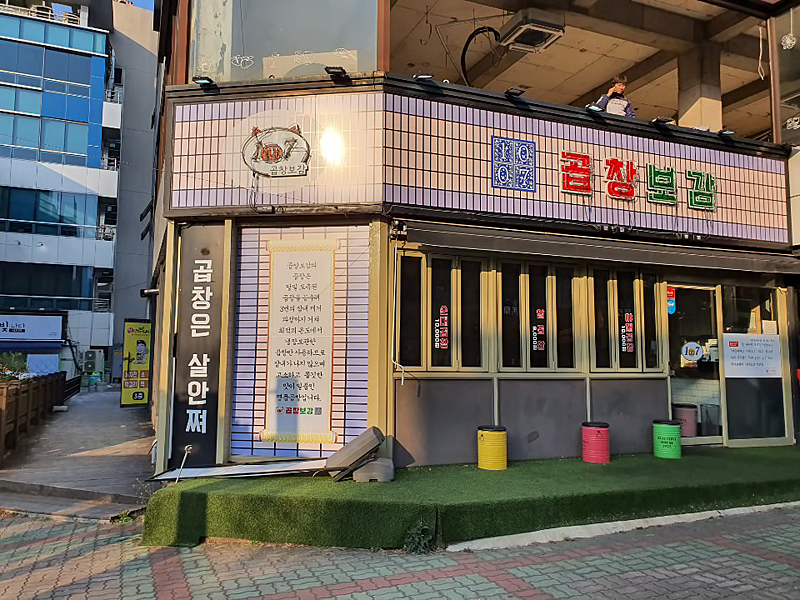 002.jpg